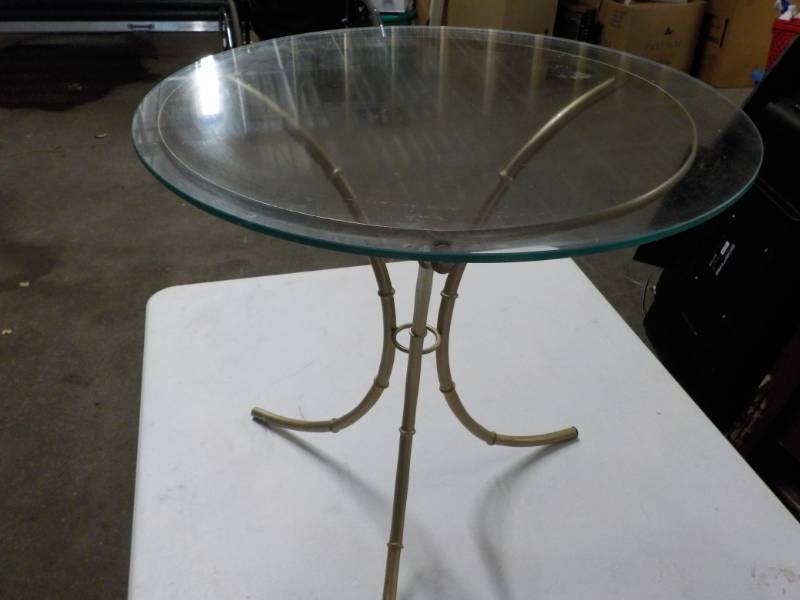 lot 3 image: Glass top with Metal Base End Table...