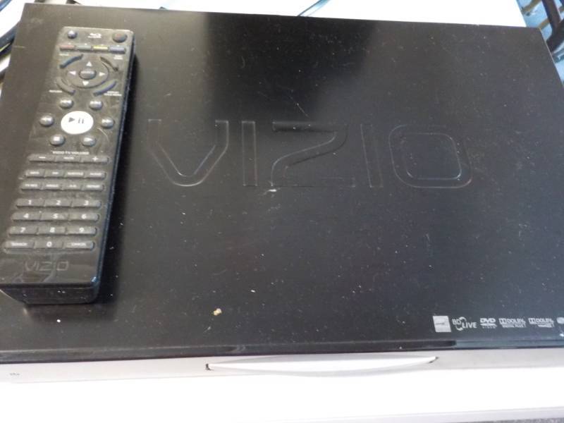 lot 23 image: Vizio Player...