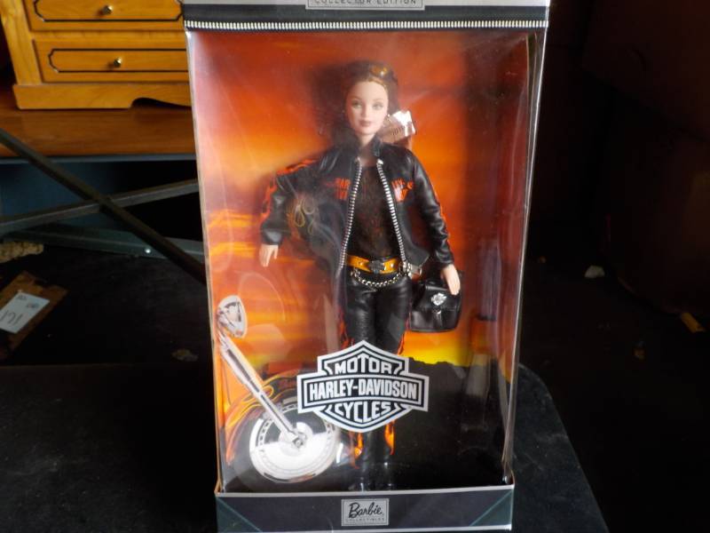 lot 64 image: New Harley Davidson Barbie...