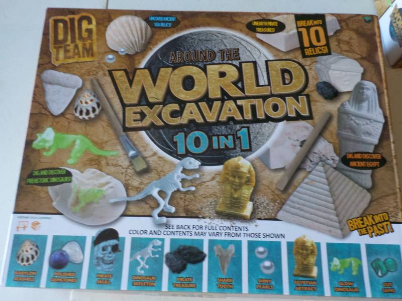 lot 89 image: New Around the World Excavation 10 ...
