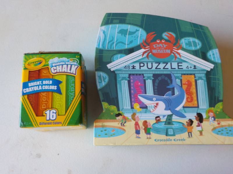 lot 98 image: New Day at the Museum Puzzle and Si...