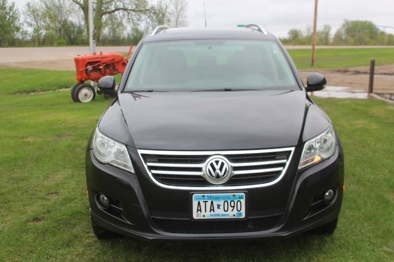 2010 Volkswagen Tiguan S AWD