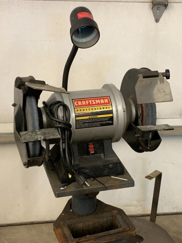 lot 16 image: Craftsman Professional Grinder With Stand