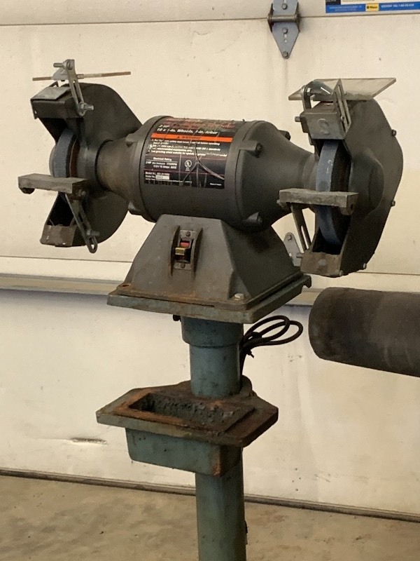 lot 17 image: Craftsman Dual-Wheel Grinder With Stand