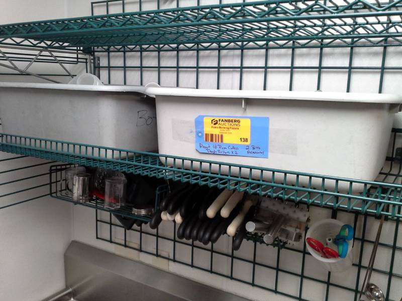 lot 138 image: Lot of (22) 18-Pizza Cutters, 2-Pizza Dough Rolling Pins, 2-Bins of Pizza Accessories