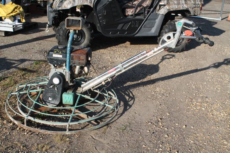 lot 20 image: Walk Behind Trowel With Honda Engine