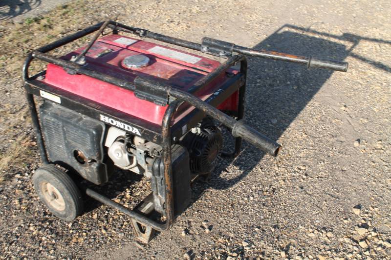 lot 31 image: Honda 5 KW Power Generator