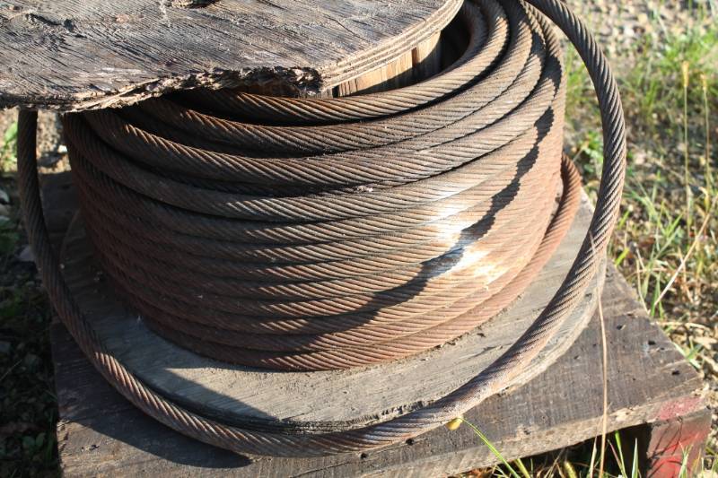 lot 54 image: 1316 Steel Cable Spool