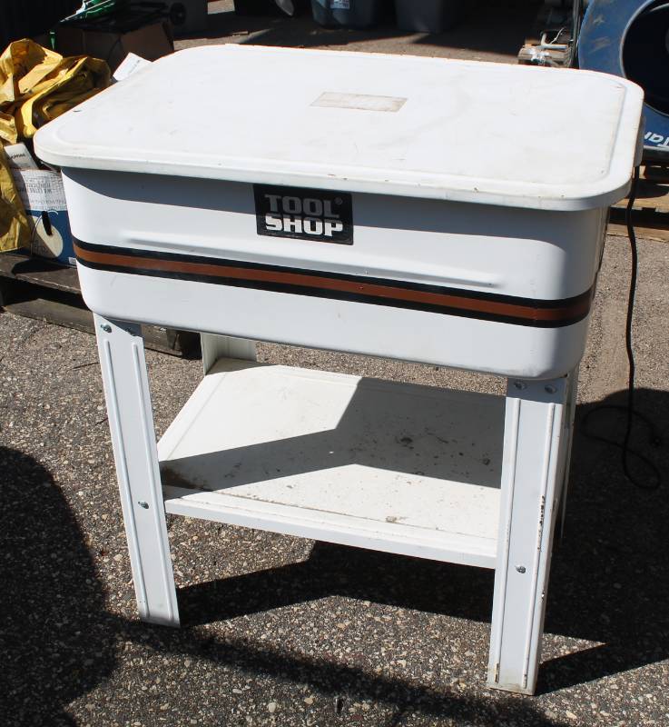 lot 22 image: Parts Washer 20 Gallon
