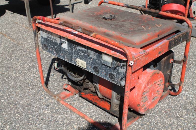 lot 26 image: Power Generator