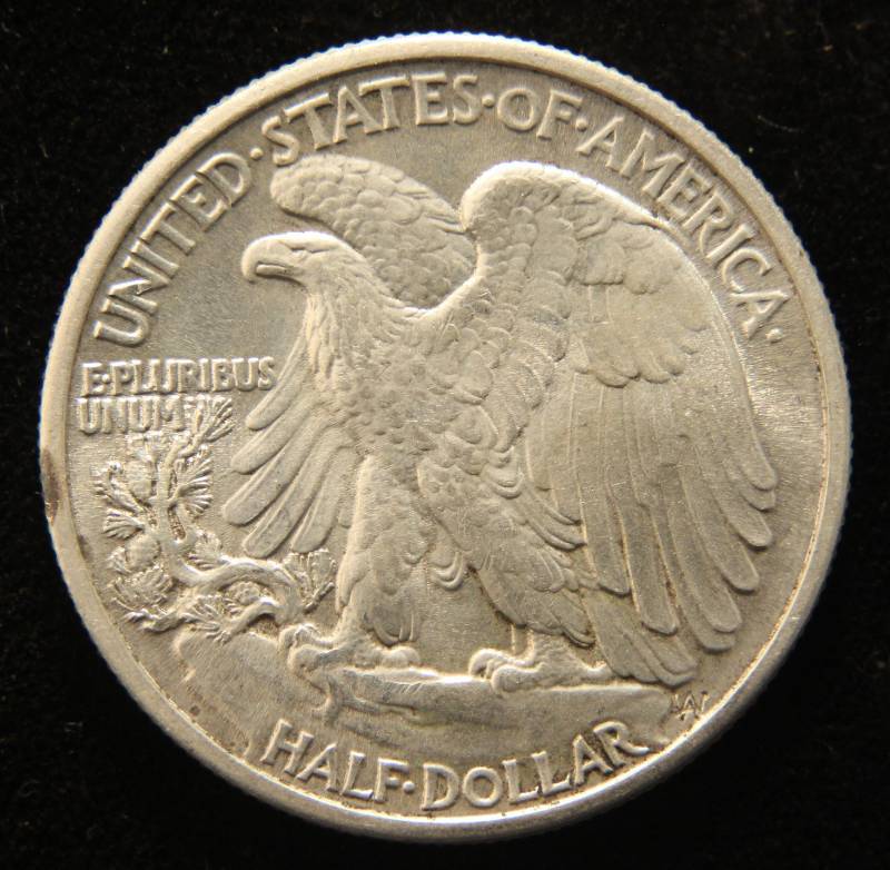 1939 WALKING LIBERTY SILVER HALF DOLLAR UNC