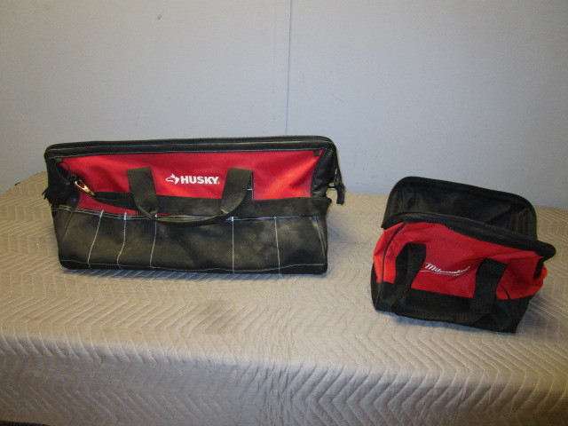 lot 305 image: HUSKY & MILWAUKEE TOOL BAGS