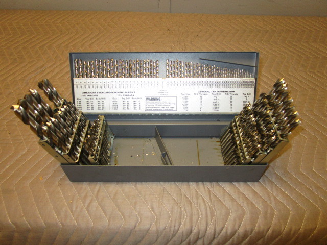 lot 326 image: HUOT LARGE DRILL & TAP SET