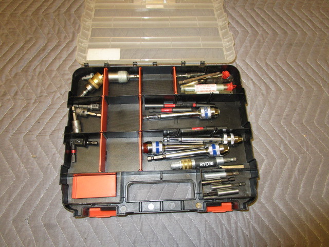 lot 330 image: DRILL DRIVER BITS AND ADAPTERS