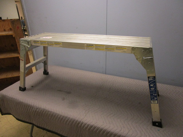 lot 300 image: WERNER WORK PLATFORM