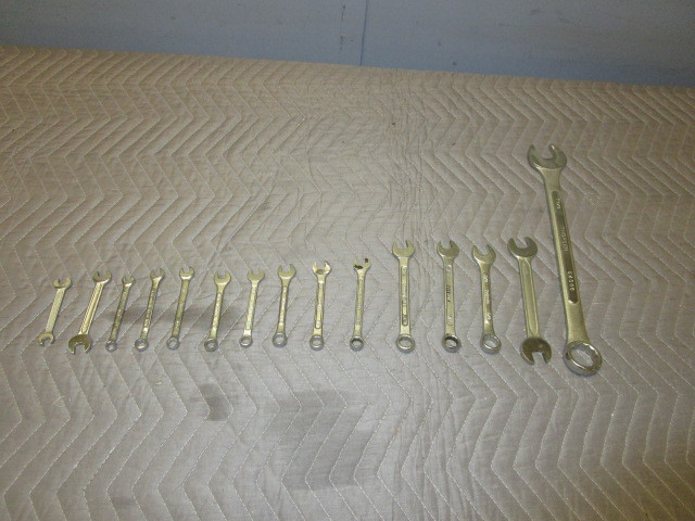 lot 349 image: STANDARD COMBINATION WRENCHES