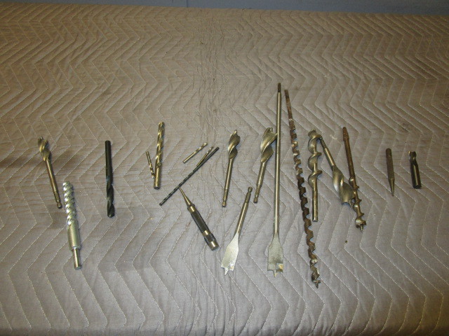 lot 359 image: DRILL BITS