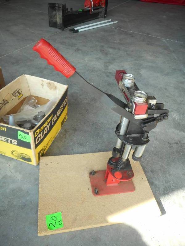 Shotgun Shell Reloader