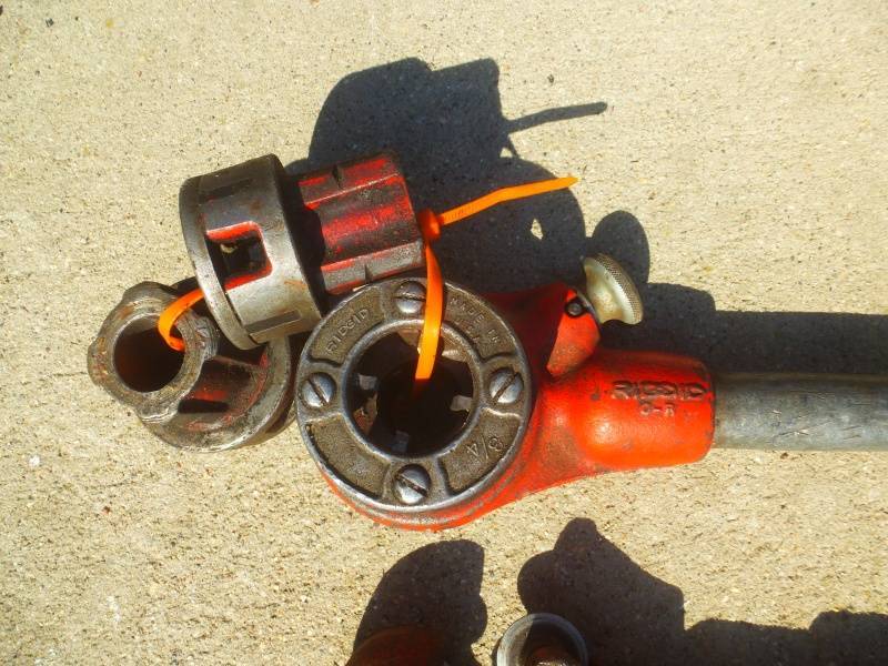 lot 12 image: Ridgid Pipe Thread Cutting Set