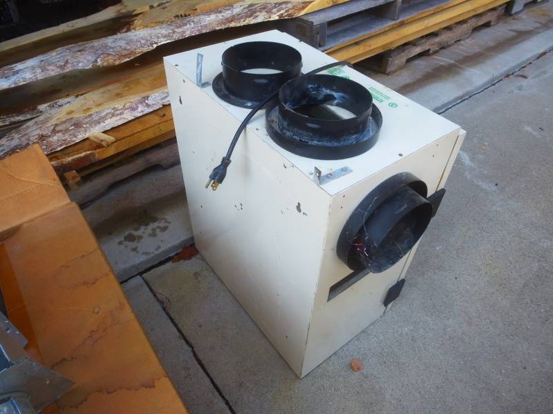 lot 35 image: Vanee Air Exchanger