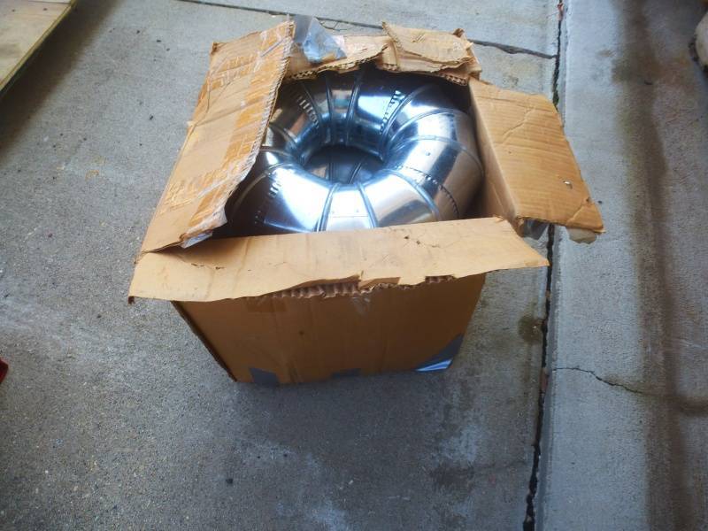 lot 43 image: Duct Elbows