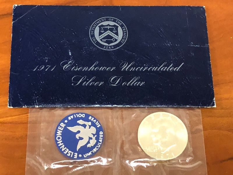 (1) Silver 1971-S Uncirculated Doll...