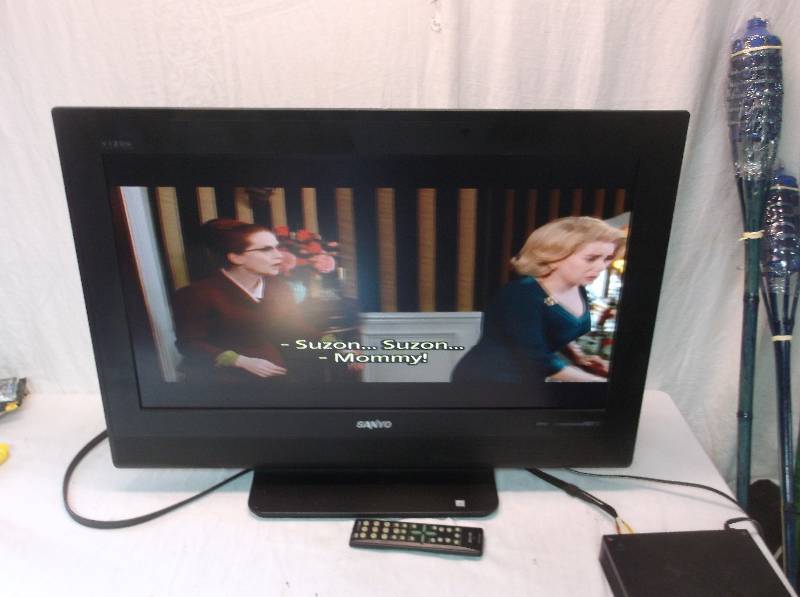 lot 2 image: Flat Screen TV