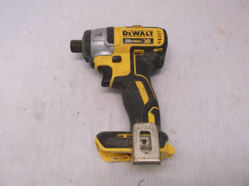 lot 9 image: DeWalt
