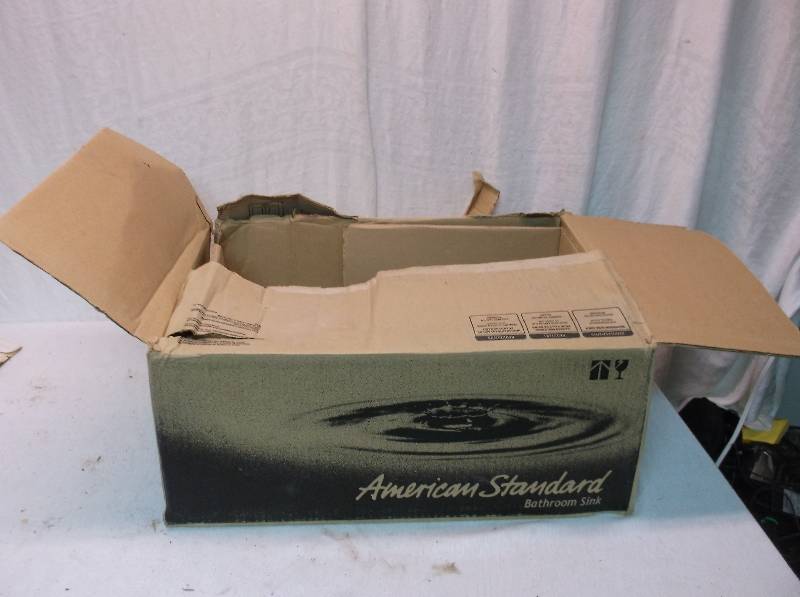 lot 49 image: Sink