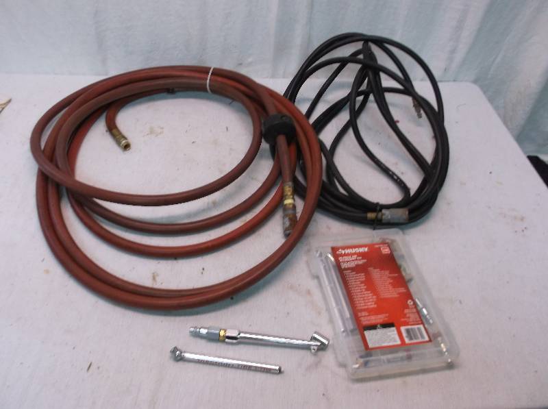 lot 68 image: Air Hoses