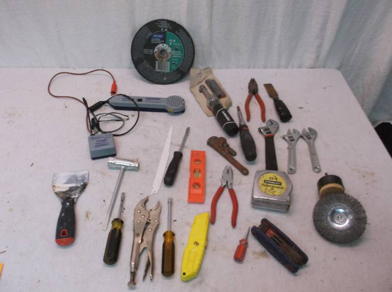 lot 83 image: Tools