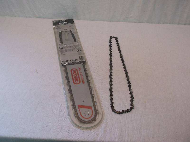 lot 90 image: Chain Bar