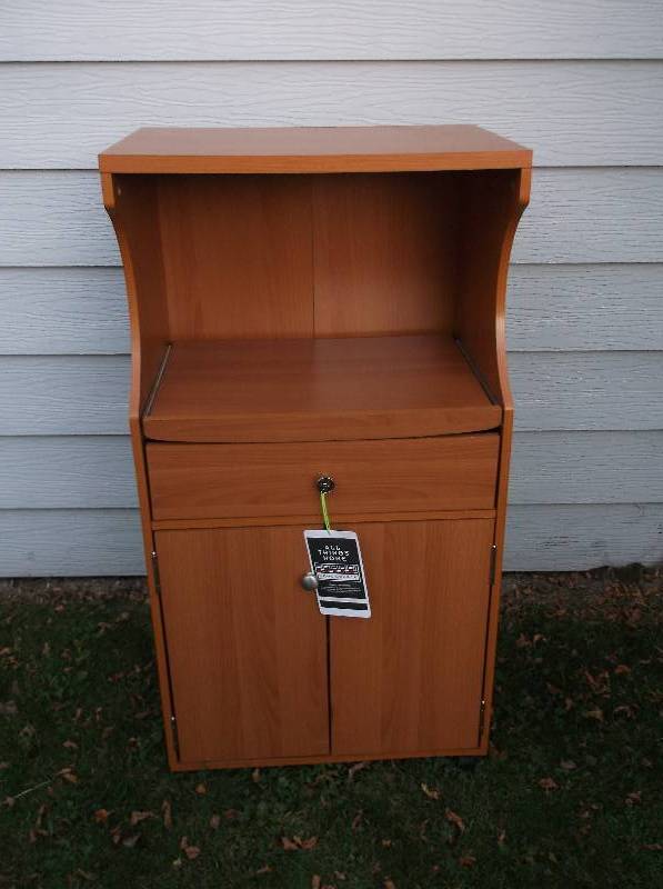 lot 116 image: Cabinet