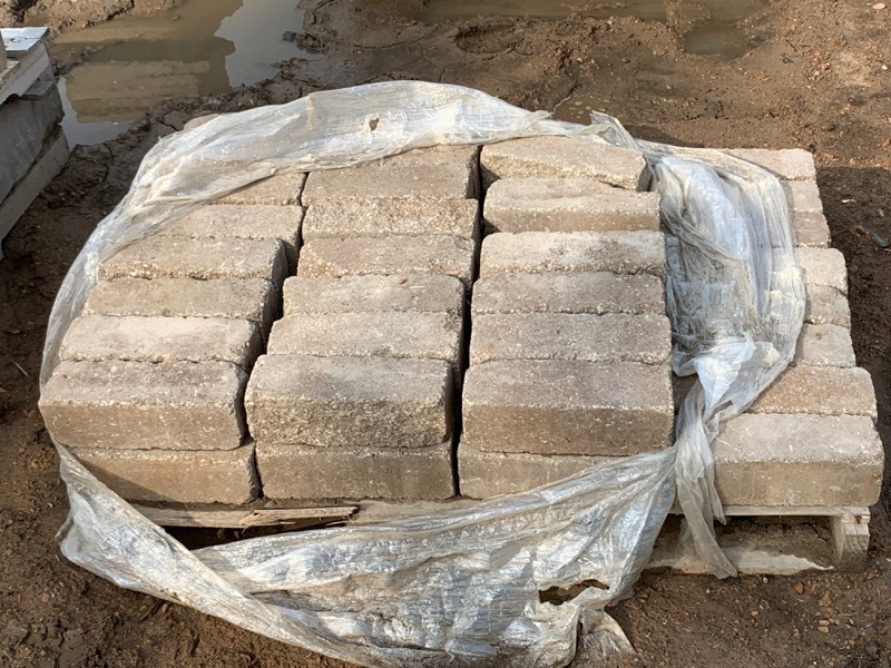 2-Pallet Lot Of Retaining Wall Block
