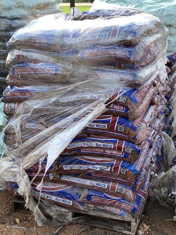 (1) Full Pallet Of Bagged Red Mulch
