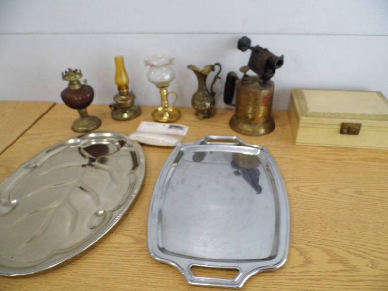 Lamps - Trays -- Lamp