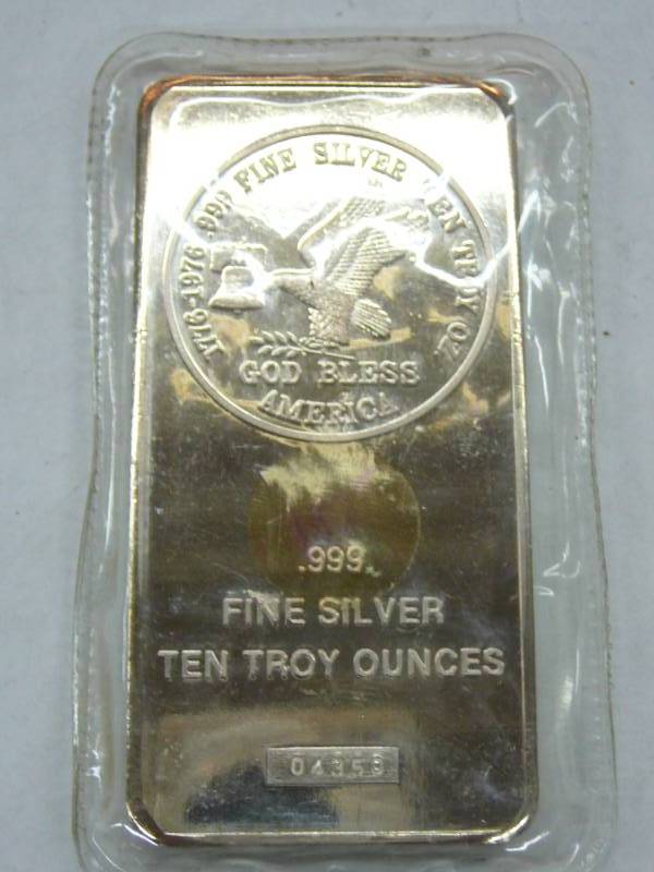 lot 112 image: 10 Troy Ounces .999 Fine Silver 1776-1976 TSM