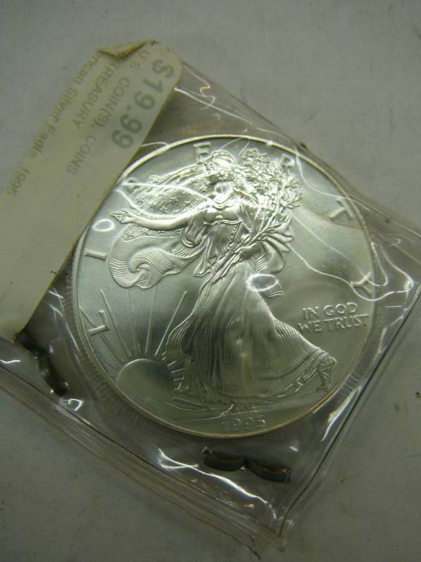 lot 147 image: 1995 Liberty Coin 1oz Fine Silver $1