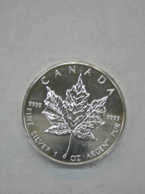 lot 157 image: 1989 Elizabeth ll 5 Dollar .999-1oz Fine Silver