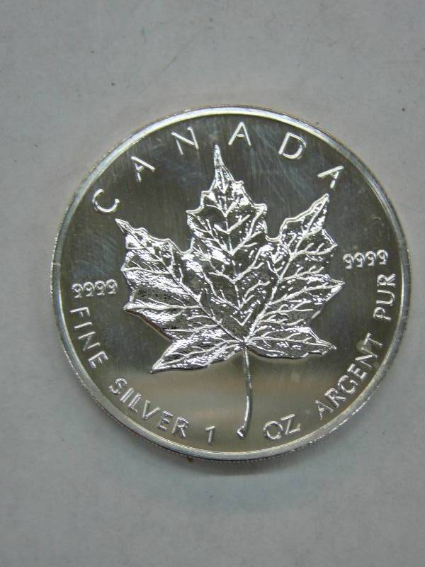 lot 151 image: 1989 Elizabeth ll 5 Dollar .999-1oz Fine Silver