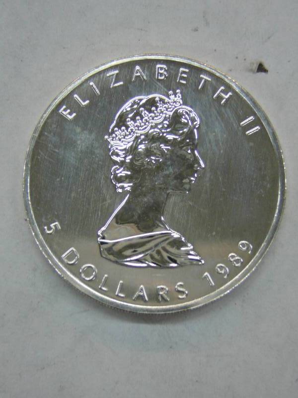lot 162 image: 1989 Elizabeth ll 5 Dollar .999-1oz Fine Silver