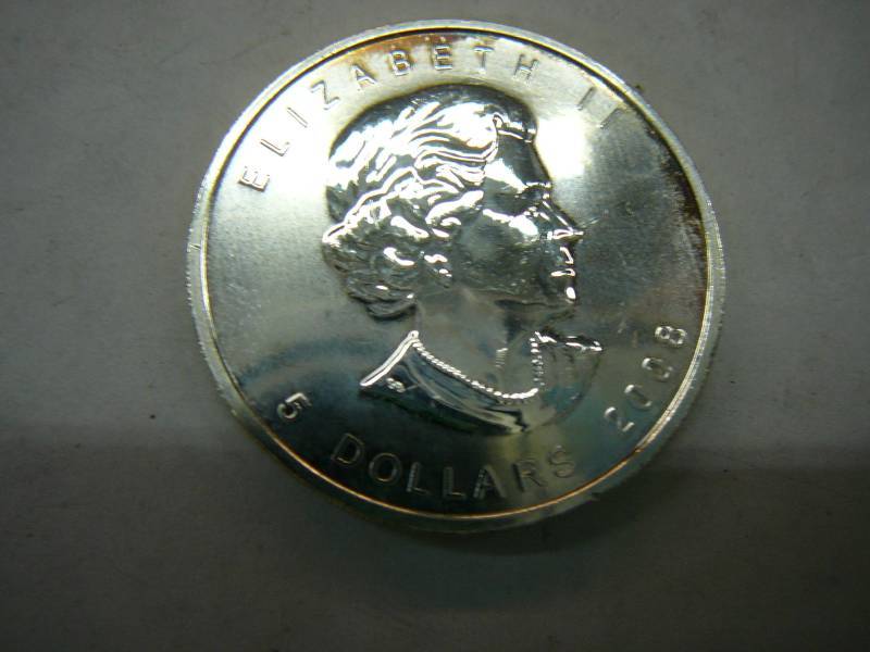 lot 166 image: 2008 Elizabeth ll 5 Dollar .999-1oz Fine Silver