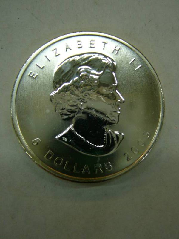 lot 170 image: 2009 Elizabeth ll 5 Dollar .999-1oz Fine Silver