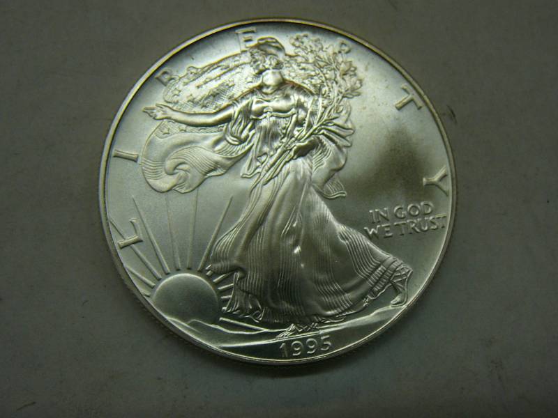 lot 178 image: 1995 Liberty Coin 1oz Fine Silver $1