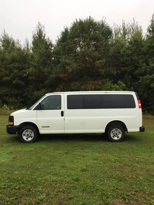 2003 GMC Savanna 2500 Cargo Van