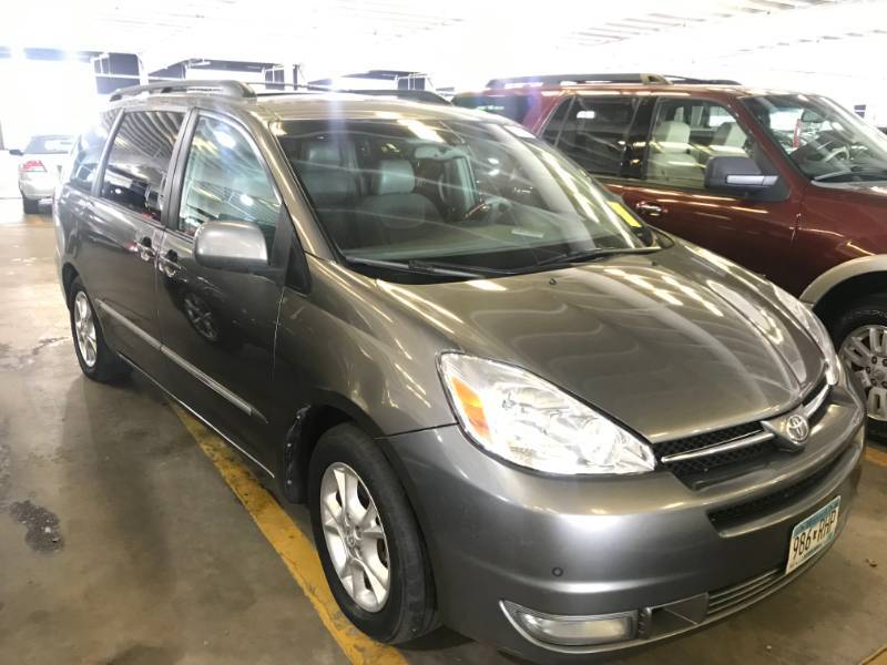 2004 Toyota Sienna XLE Limited