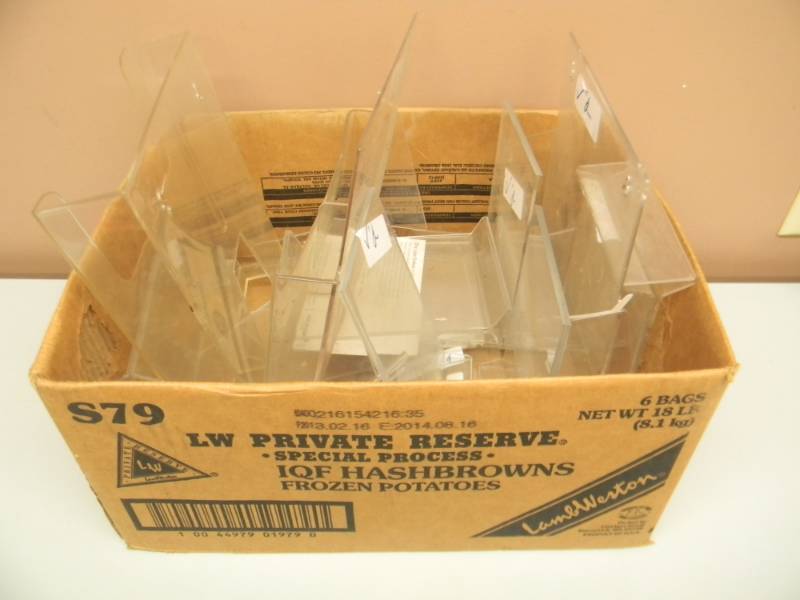 lot 40 image: ASSORTED DISPLAY SHELVES DIFFERENT SIZES GREAT FOR OFFICE OR RETAIL - FITS SLATWALL - SEE PICTURES