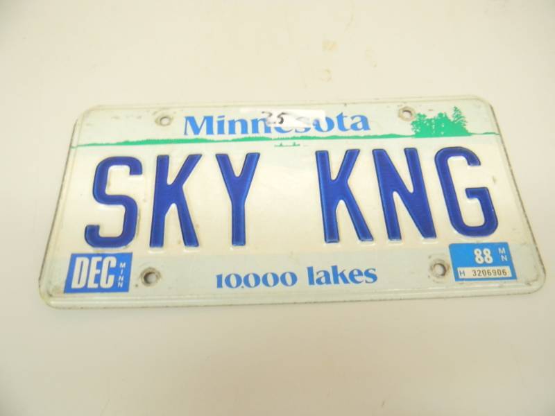 lot 53 image: SKY KING PERSONALIZED MN LIC. PLATE - SEE PICTURES