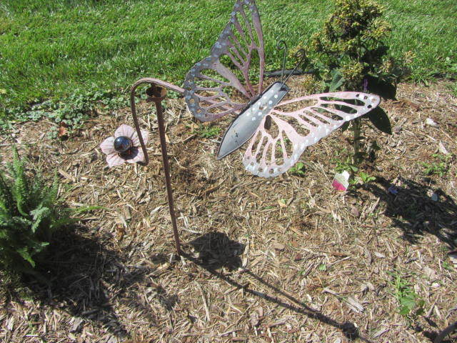 lot 50 image: Balance Sculpture