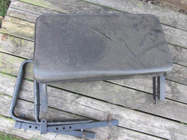lot 56 image: Backrest for ATV